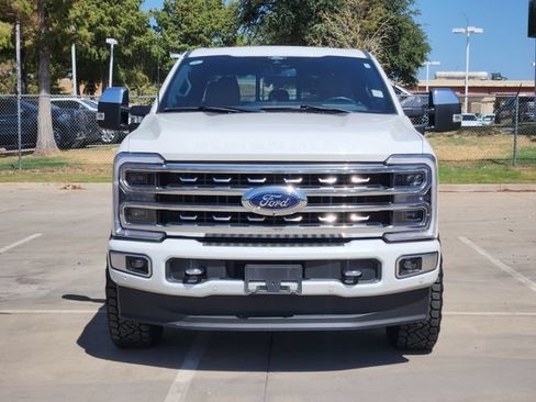 Used 2024 Ford F250 Platinum AWD/4WD image 2