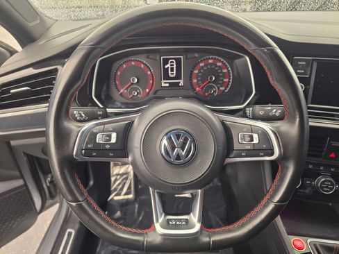 Used 2019 Volkswagen Jetta GLI image 26