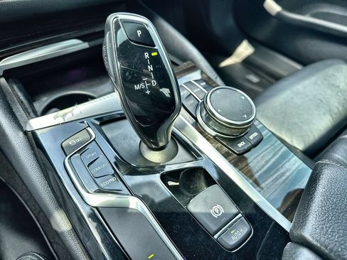 Used 2017 BMW 530i RWD image 26