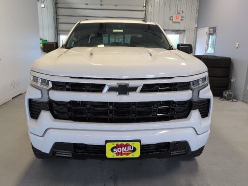 Used 2023 Chevrolet Silverado 1500 RST w/ Convenience Package II AWD/4WD image 6