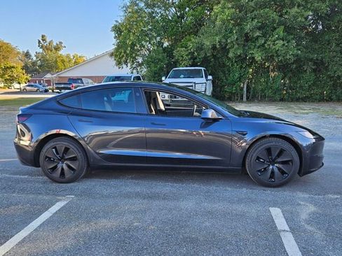 Used 2025 Tesla Model 3 Long Range image 15