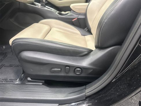 Used 2023 Subaru Outback Limited image 10