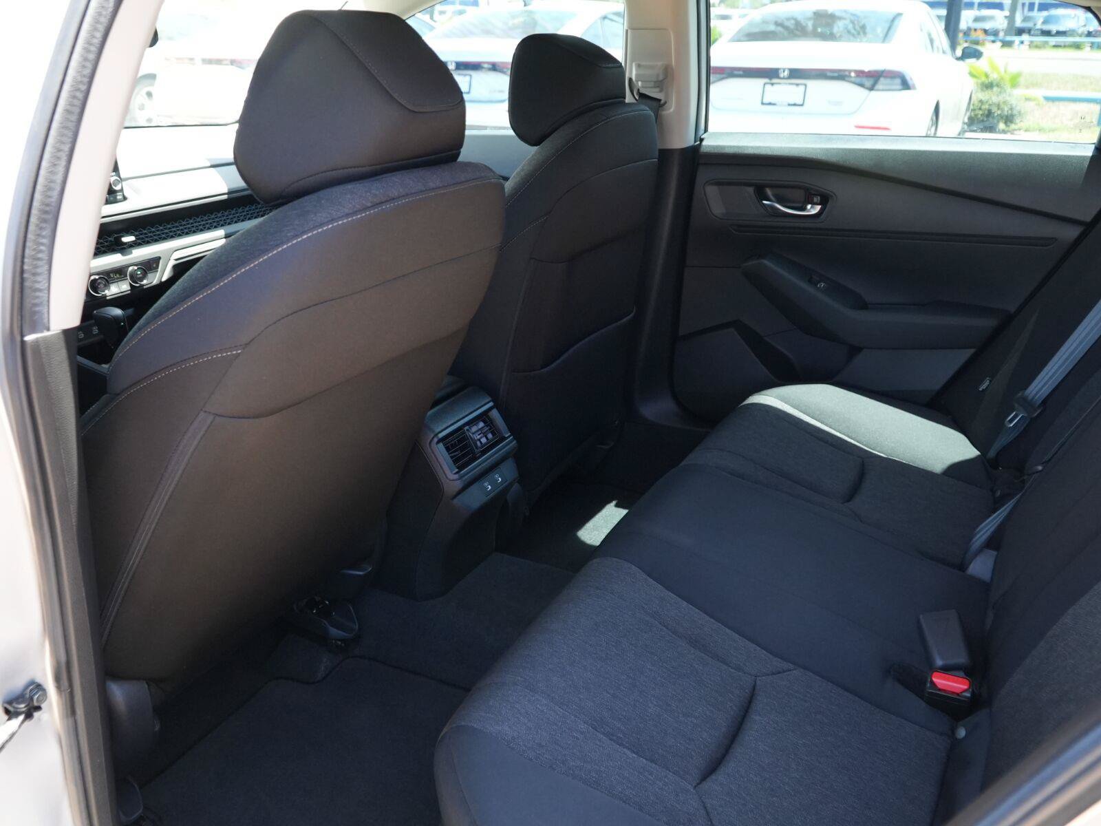 Used 2025 Honda Accord SE image 19