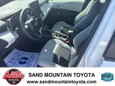 Used 2024 Toyota Corolla SE FWD image 12