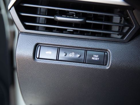 Used 2023 Nissan Altima 2.5 SV image 17