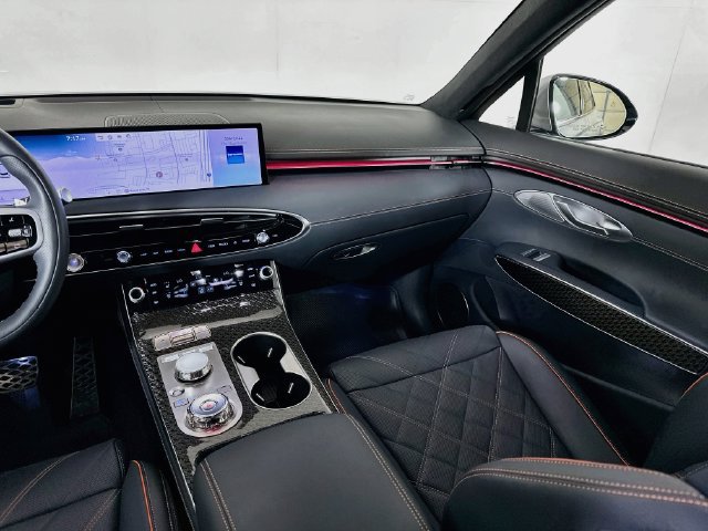 Certified 2026 Genesis GV70 3.5T Sport Prestige AWD/4WD image 24