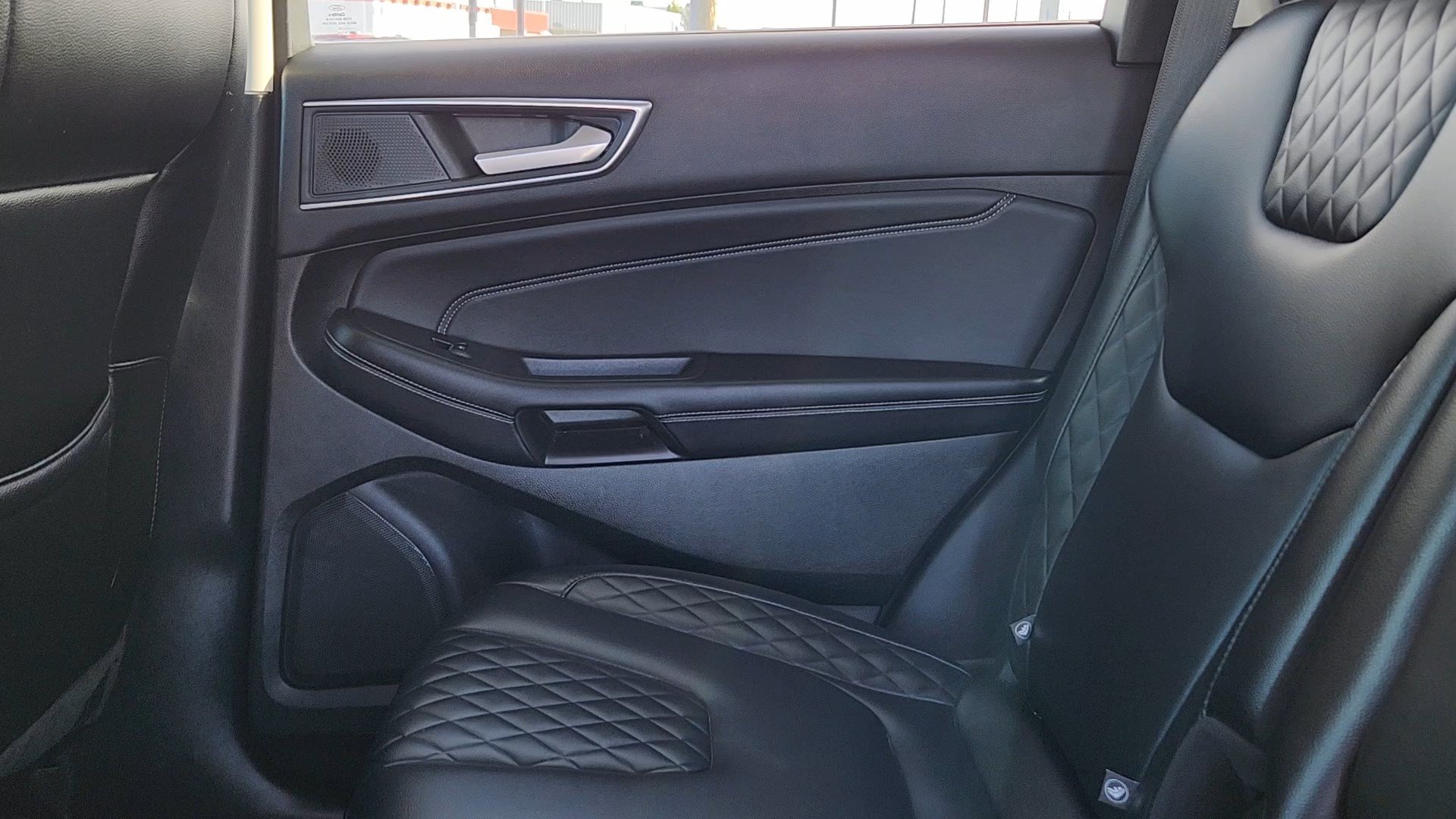 Used 2023 Ford Edge Titanium AWD/4WD image 16
