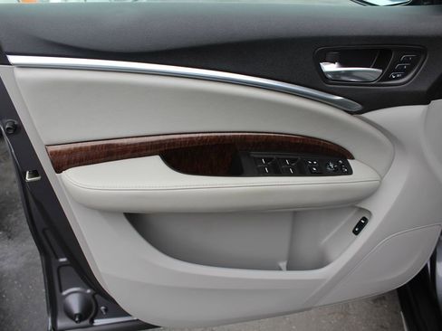 Used 2017 Acura MDX FWD w/ Tech & Entertainment image 14