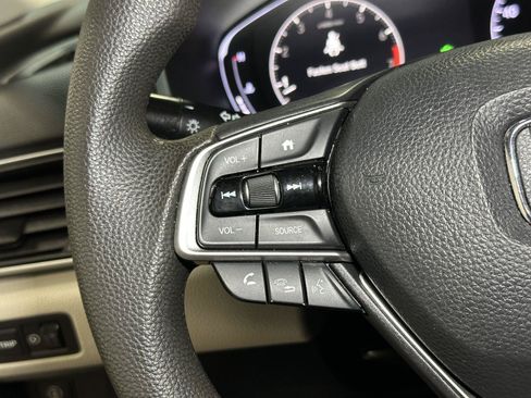 Used 2019 Honda Accord LX image 24