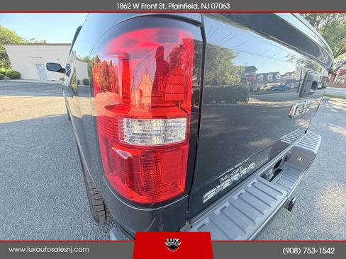 Used 2018 GMC Sierra 1500 SLE w/ SLE Value Package AWD/4WD image 40