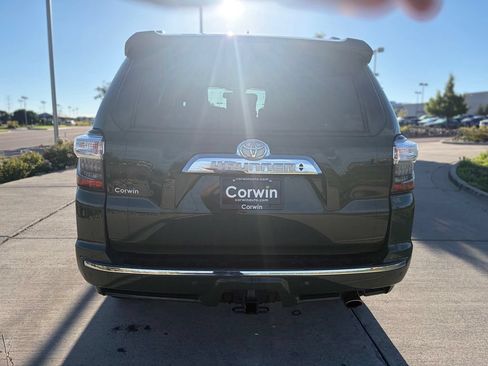 Used 2022 Toyota 4Runner Limited AWD/4WD image 8