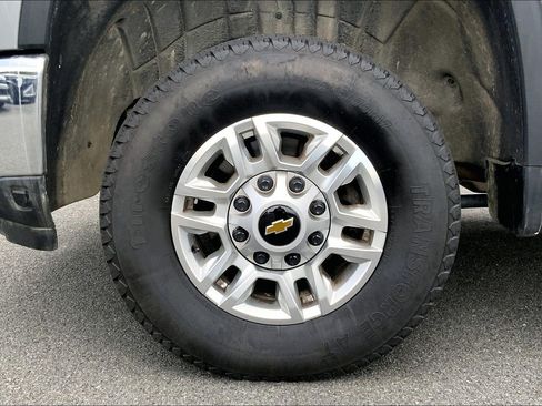 Used 2026 Chevrolet Silverado 2500 LT AWD/4WD image 10