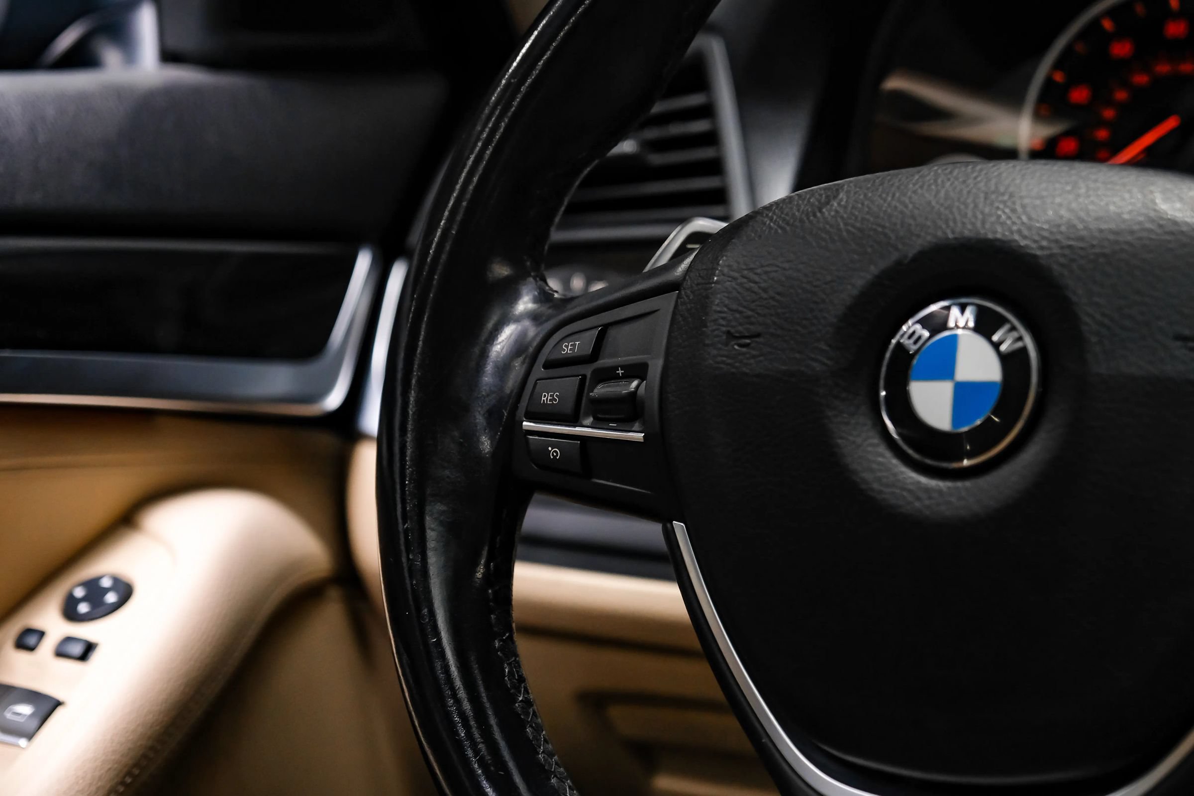 Used 2016 BMW 528i Sedan RWD image 16