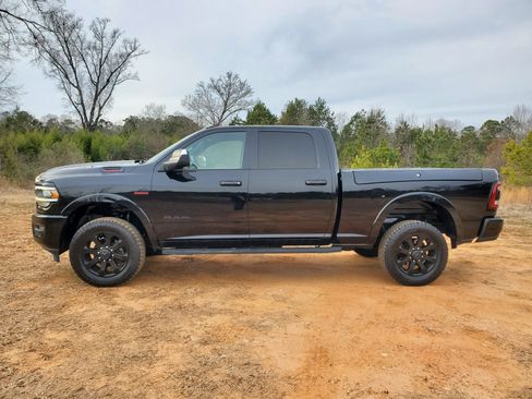 Used 2019 RAM 2500 Laramie image 22