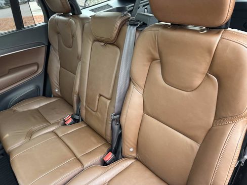 Used 2022 Volvo XC90 T6 Inscription w/ Lounge Package image 14