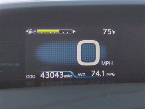 Certified 2018 Toyota Prius Prime Advanced image 25