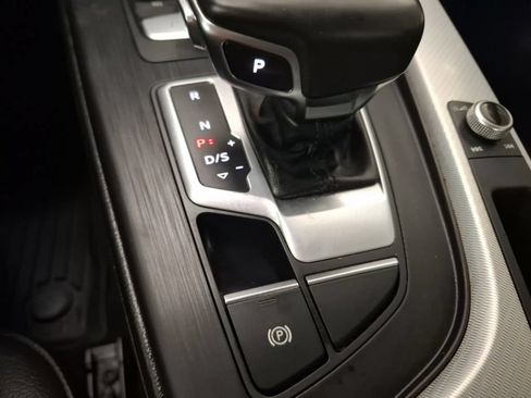 Used 2017 Audi A4 2.0T Premium Plus w/ Premium Plus Package AWD/4WD image 28