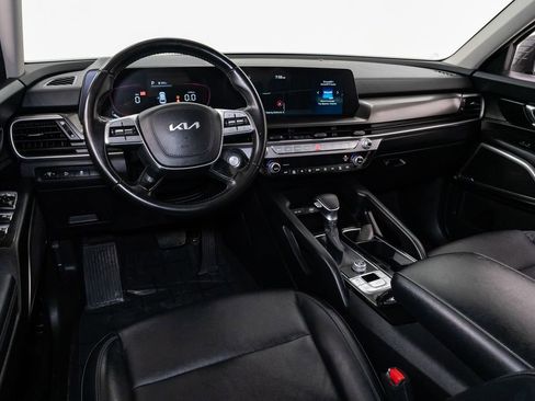 Used 2023 Kia Telluride LX image 6