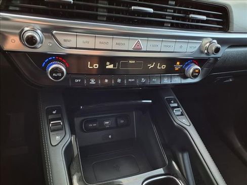 Used 2022 Kia Telluride EX w/ EX Premium Package image 21