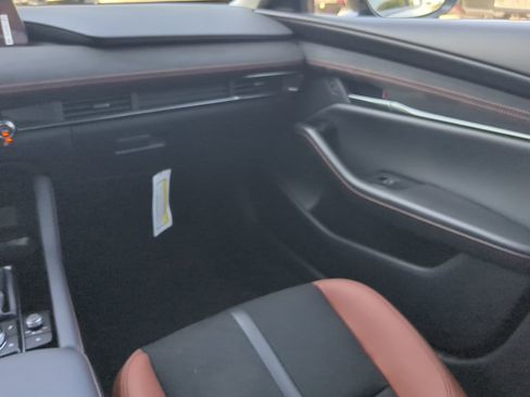 Used 2024 MAZDA MAZDA3 s image 14