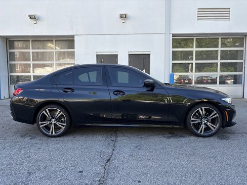 Used 2023 BMW 330i Sedan w/ Premium Package image 4
