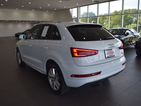 Used 2017 Audi Q3 2.0T Premium w/ Convenience Package AWD/4WD image 5