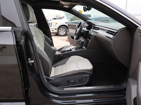 Used 2023 Volkswagen Arteon SEL w/ Arteon MDO Package image 34