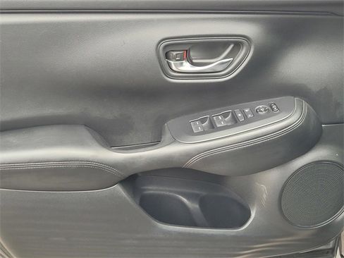 Used 2024 Honda HR-V LX image 15