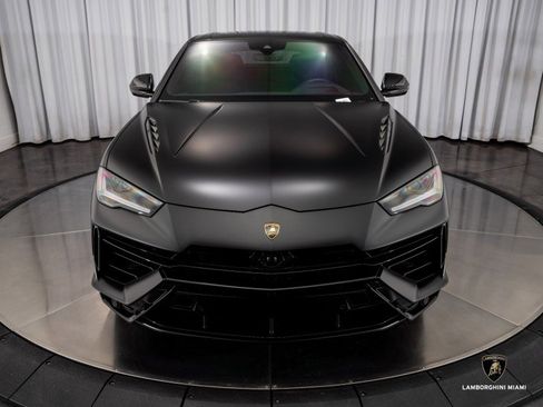 Used 2024 Lamborghini Urus S image 3
