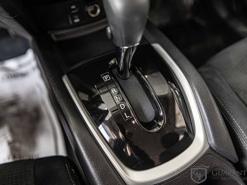 Used 2016 Nissan Rogue S image 25