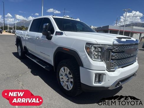 Used 2022 GMC Sierra 3500 Denali AWD/4WD image 6