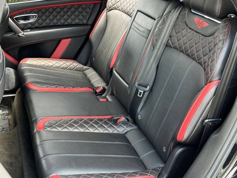 Used 2020 Bentley Bentayga Speed AWD/4WD image 16
