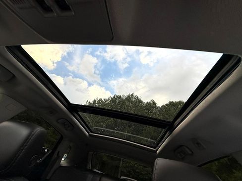 Used 2016 Cadillac SRX Luxury image 28