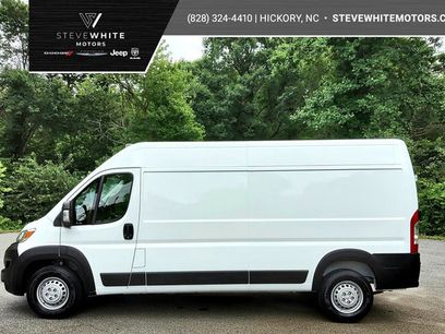 New 2024 RAM ProMaster 2500 w/ Convenience Group