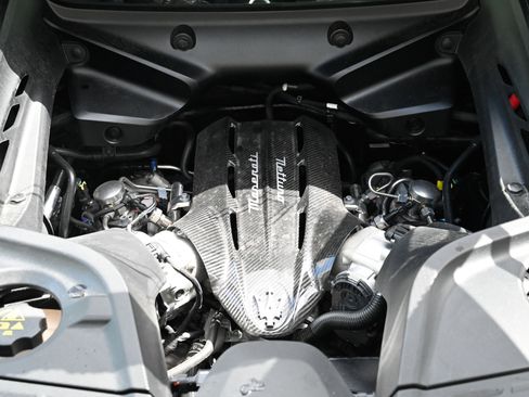 Used 2023 Maserati MC20 Coupe RWD image 35