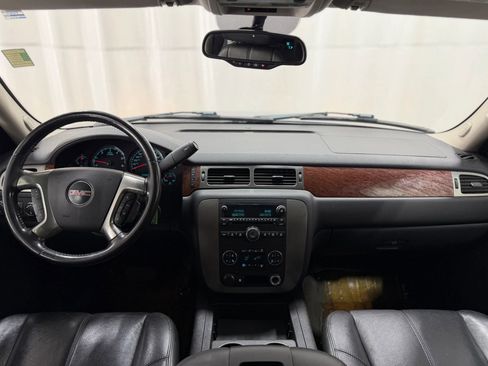 Used 2007 GMC Yukon SLT w/ SLT Preferred Equipment Group image 18