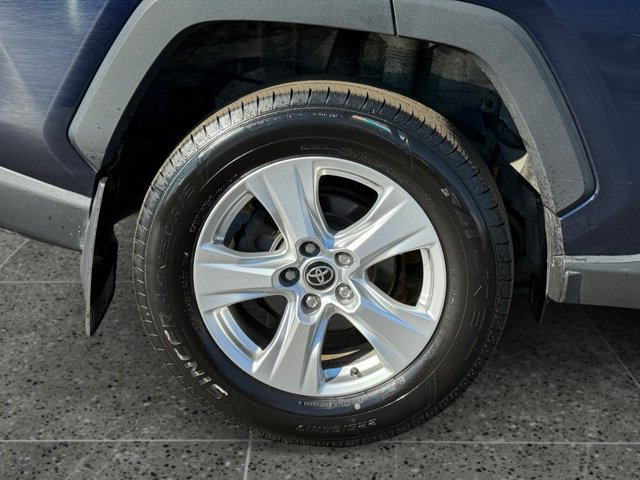 Certified 2021 Toyota RAV4 XLE w/ Convenience Package AWD/4WD image 10