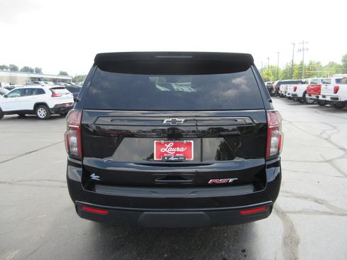 Used 2023 Chevrolet Suburban RST AWD/4WD image 7