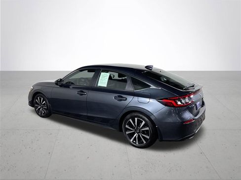 Certified 2024 Honda Civic EX-L image 9