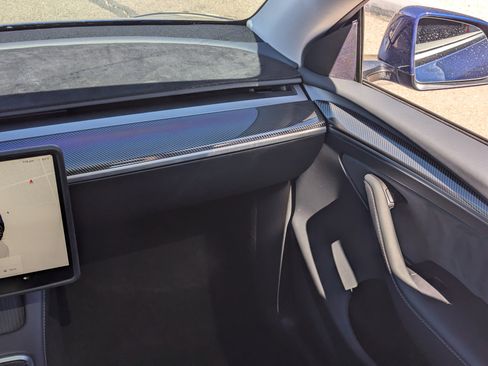 Used 2025 Tesla Model Y Performance image 15