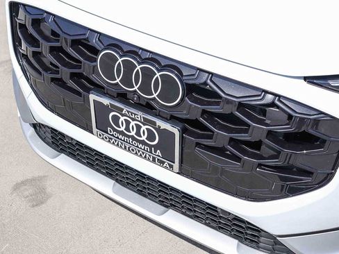 New 2026 Audi Q3 quattro 2.0T image 8