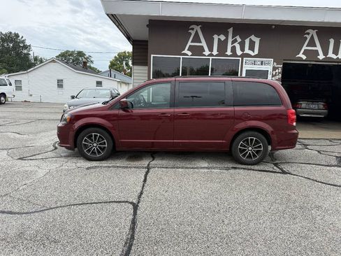 Used 2019 Dodge Grand Caravan GT FWD image 6