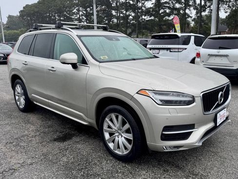 Used 2016 Volvo XC90 T6 Momentum w/ Momentum Plus Package image 3