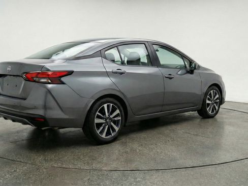 Used 2025 Nissan Versa SV image 9