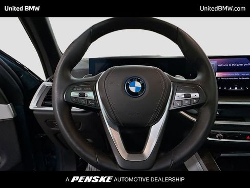 Certified 2024 BMW X5 xDrive50e image 6