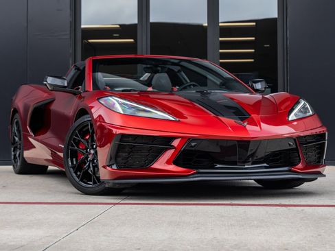 Used 2023 Chevrolet Corvette Stingray Preferred Conv w/ Z51 Performance Package image 2