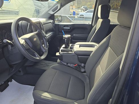 Used 2020 Chevrolet Silverado 1500 Custom w/ Custom Value Package AWD/4WD image 12