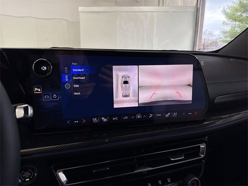 New 2026 Chevrolet Traverse High Country image 32