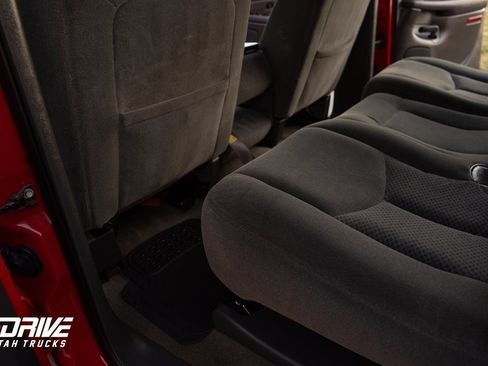 Used 2004 Chevrolet Silverado 2500 LS w/ Skid Plate Package image 17