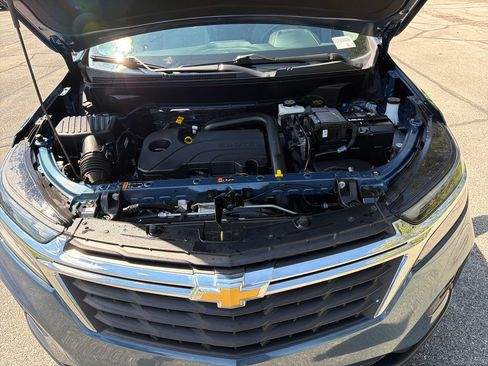 Used 2024 Chevrolet Equinox LS w/ LS Convenience Package FWD image 31